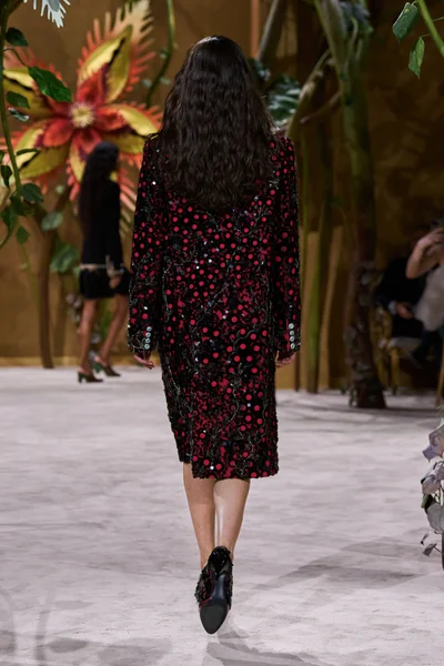 Look 144